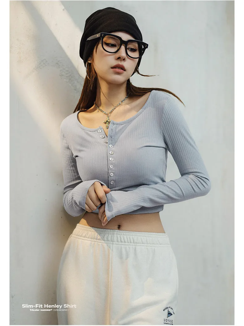 Top Élégance Minimaliste - haut en tricot côtelé pour femme à manches longues