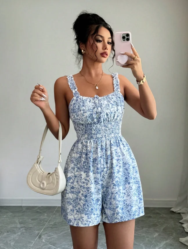 Combinaison Courte Fleurie Femme – Romantique & Chic