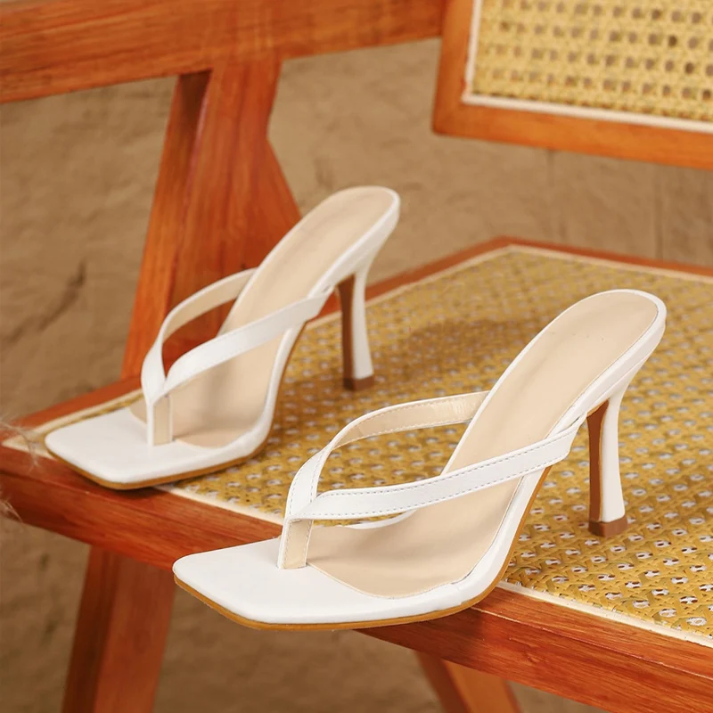 Mules à Talons Dorées Femme – Sandales Élégantes à Bout Carré Style Chic & Soirée